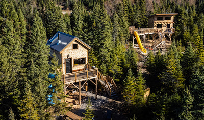 Stay in nature in a high-altitude refuge by Hauts Refuges
