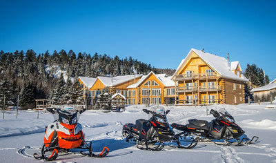 Luxurious stay and snowmobile ride by Auberge du Vieux Moulin